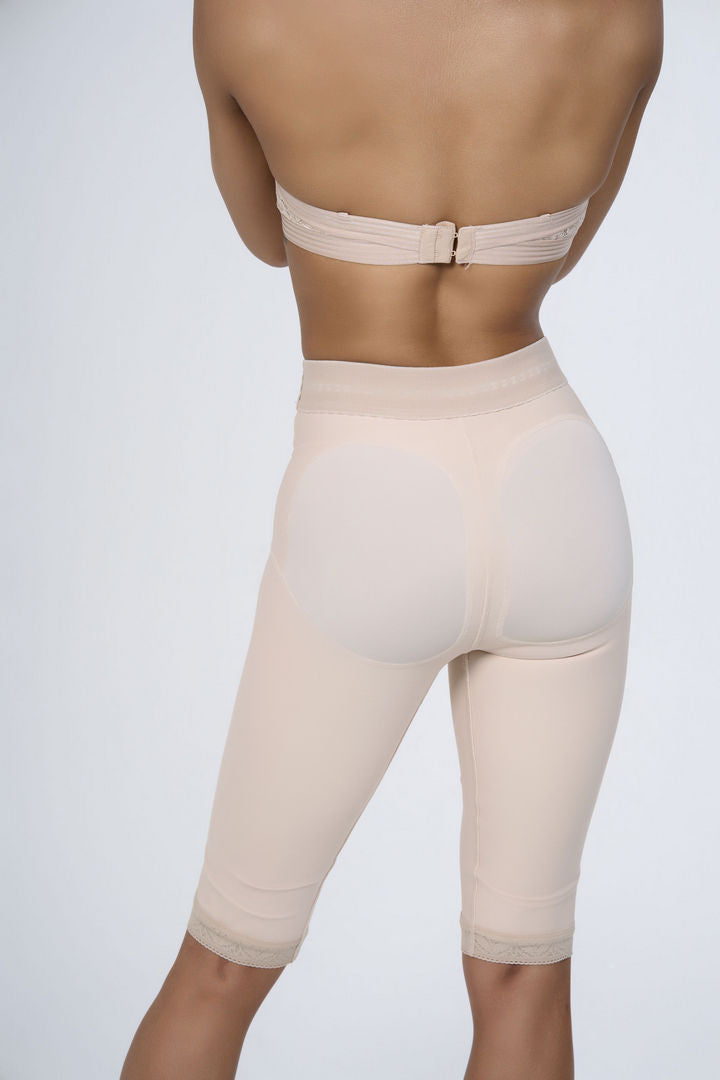Sculpting Capri Short